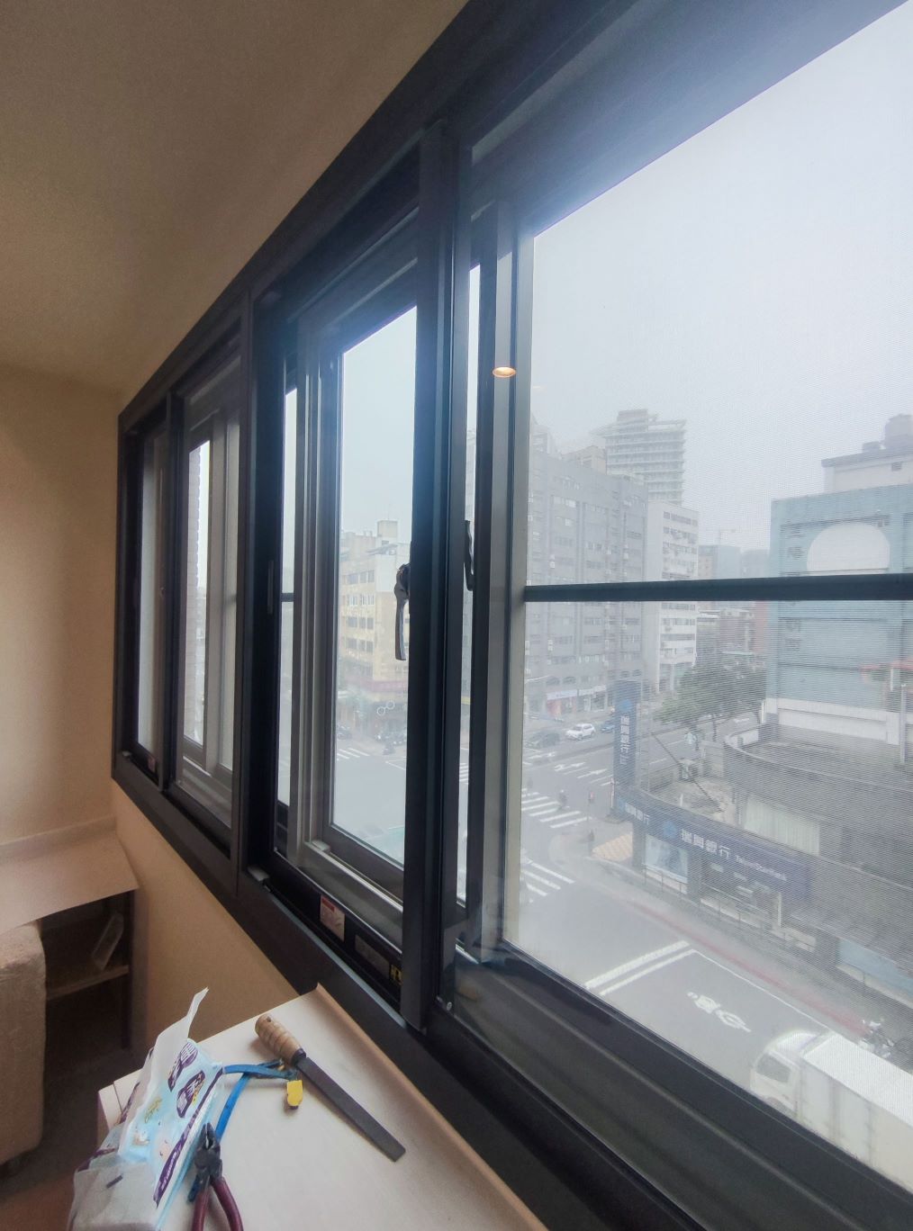 proimages/內層加裝隔音窗-施工完成整窗.jpg